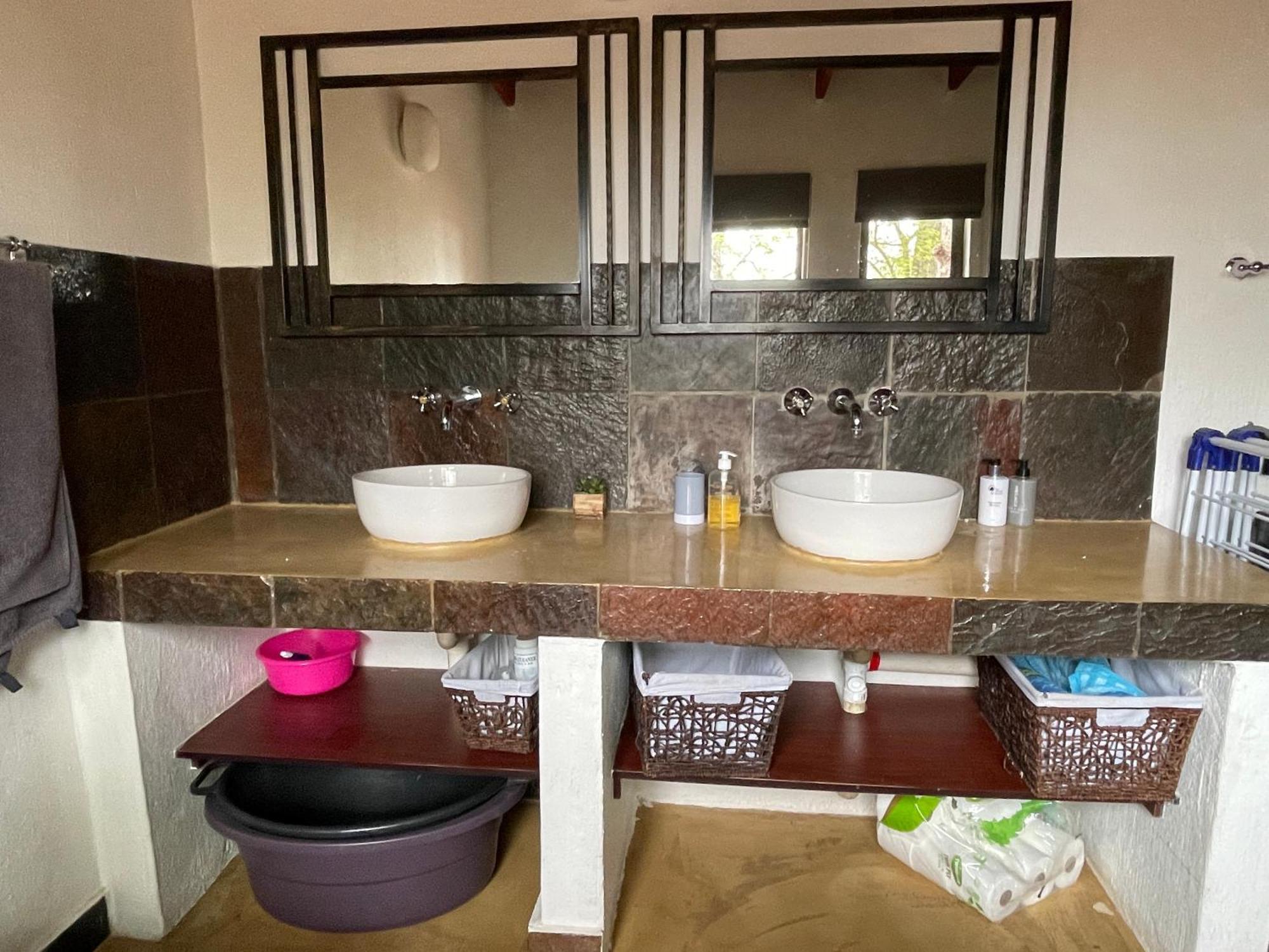 The Cheetah Rest Villa Ходспруит Екстериор снимка
